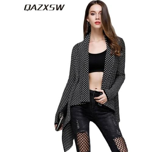 QAZXSW Women Autumn Knitted Sweater Long Cardigans 2019 New Arrival Batwing Sleeve Plaid Loose Sweater Poncho Parkas Mujer HB079