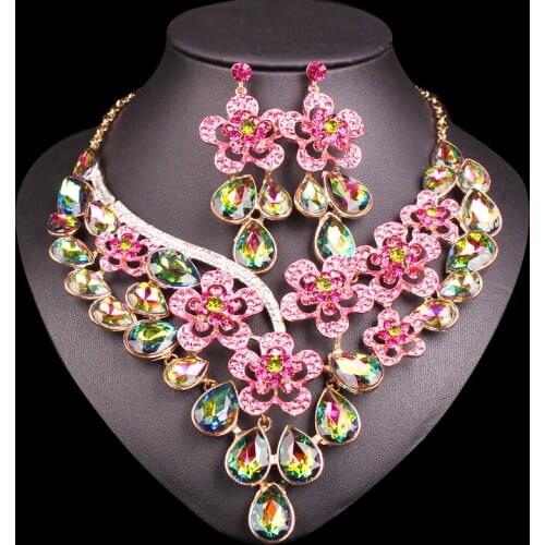 Elegant flowers Bridal Jewelry Sets Wedding Costume Necklace and Earrings Sets Shining Crystal Gold Color jewellery for Brides