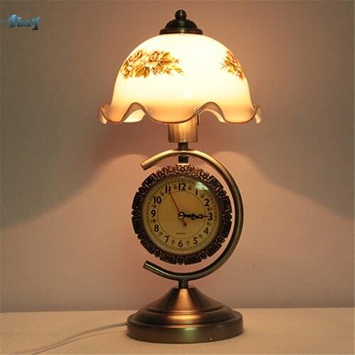 American Retro Clock Table Lamp Iron Art Glass Light for Living Room Bedroom Bedside Art Deco Desk Lamp Lantern Lighting Fixture