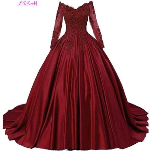 Luxury Ball Gown Prom Dresses Quinceanera Robe Burgundy Off Shoulder Lace Pageant Dress Long Sleeves Puffy Plus Size Formal Gown