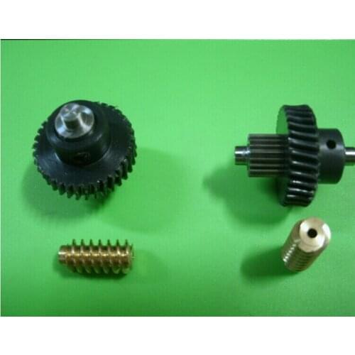 Module 0.7 combination of metal and Plastic worm gear ratio 1:17 small reducer gear box DIY model toy accessories free shipping