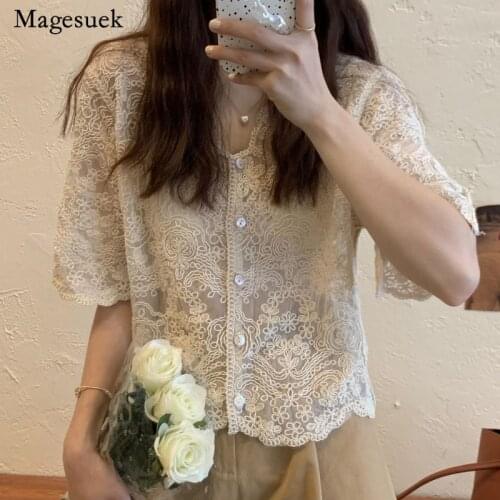 Summer Short Sleeve Sunscreen Tops Korean Sweet Cotton Hook Flower Lace Shirt New V Neck Casual Blouse Women Tops Blusa 14830