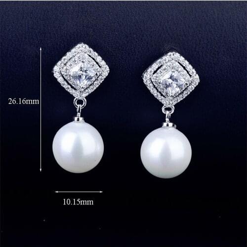 YAN MEI Dangle Earrings