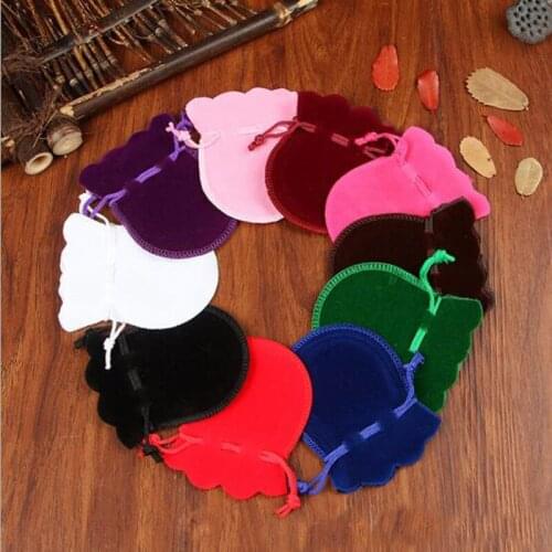 30 Pcs/Lot 7x9cm Black /White Jewelry Velvet Gift Bags For Jewelry Charms Packaging Gourd Bags 2018 New Velvet Drawstring Bags