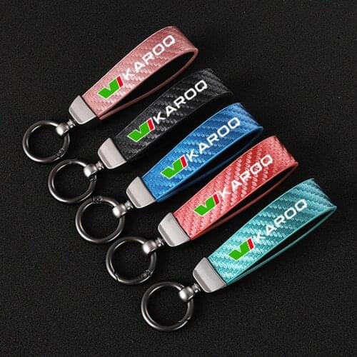High-Grade Carbon Leather Car KeyChain 360 Degree Rotating Horseshoe Rings For Skoda KAROQ 2020 2021 VRS styling Car Accessories