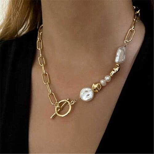 New Fashion Baroque Necklace Womens Unique Metal Chain Shaped Pearl Buckle Simple Elegant Female Korean Jewelry