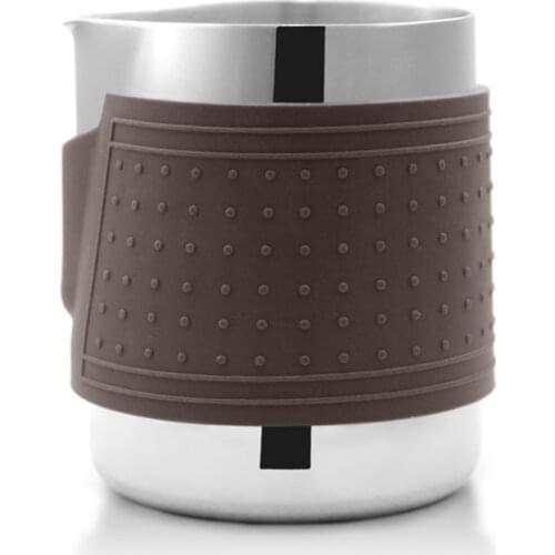 Milk Steaming Frothing Pitcher Stainless Steel Silicone Case Non-Stick Milk Jug Pull Flower Cup for Coffee Cappuccino Latte Art