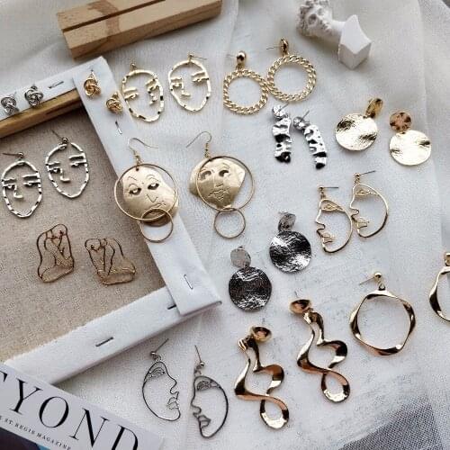 Creative Hollow Girl Face Metal Drop Earrings for Women Fashion Female Outline Long Dangle Ear Jewelry Party Girl Gifts