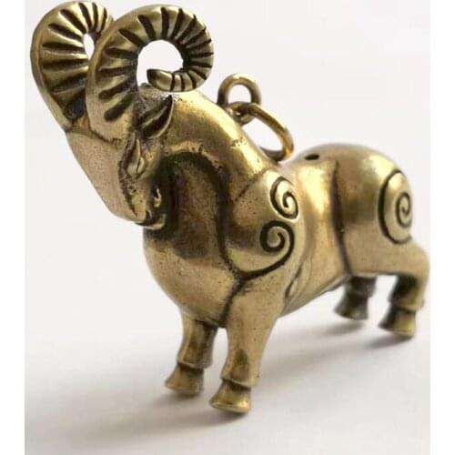 Delicate Old-style Brass Carved Lifelike Sheep Statue Auspicious Pendant