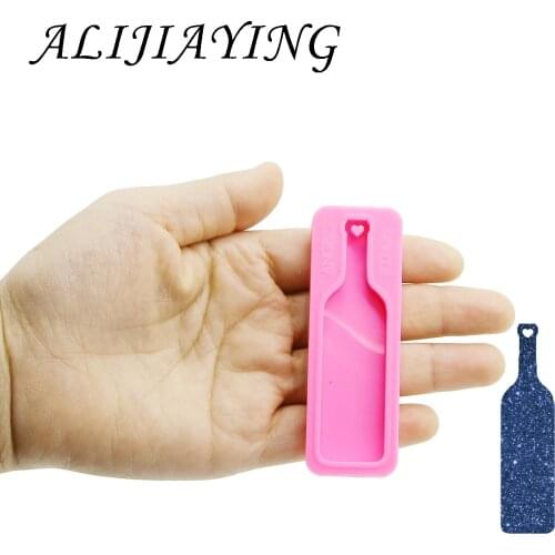 Shiny keychain Wine bottle shape key ring decoration silicone mold for DIY epoxy resin DY0191