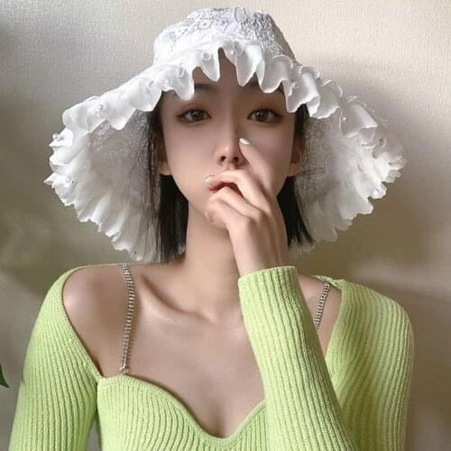 Straw Hat Women Summer Floral Lace Beach Hat Holiday Sun Visor Strap Wide Brim Designer Luxury Floppy Hat Girl Cap Elegant