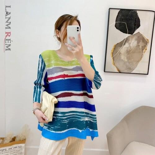 LANMREM Women Priting Folds Big Size Blue T-shirt New Arrivals Round Neck Three Quarter Sleeve Fashion Tide Summer 2021 2E1555