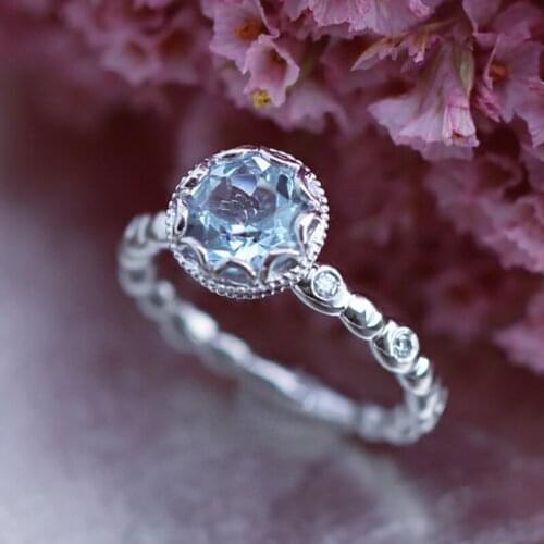 Delicate Round Cut Blue Crystal Ring Elegant Temperament Ladies Engagement Fashion Romantic Jewelry Gift Free Shipping