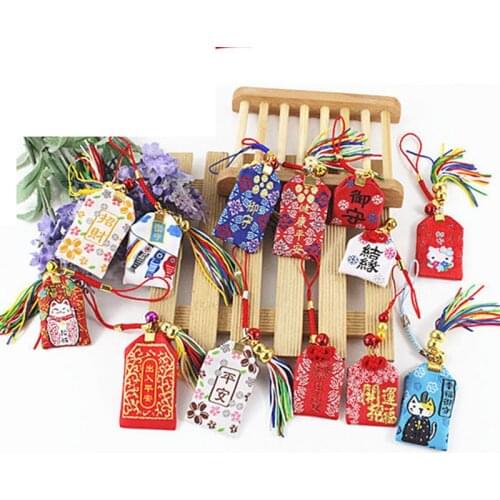 1pcs Traditional Omamori The Maneki Neko Lucky Doll Fortune safe transport Key Holder Bag Pendant Cute Gift Present