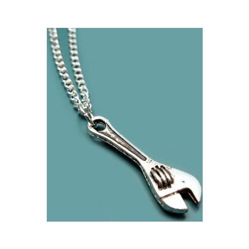 2019 New Tools Keychains Spanner,Hammer,Saw,Axe,Wrench,Electrodrill,Scissors Alloy Pendants with Chains useful Key chains