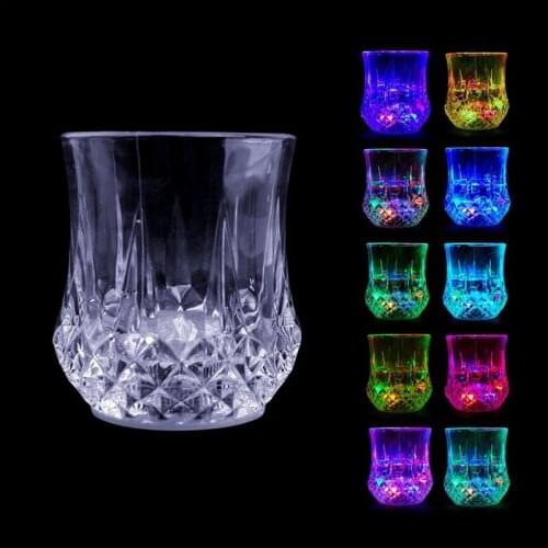 1pc LED Glitter Beer Cup Pineapple Carved Mugs Whisky Cocktail Beer Stein Wine Cup For Party Club Bar DIY Night Decor Cups
