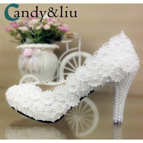 White Lace Flower Wedding Shoes Slip-on Round Toe Appliques Pearl Beaded Women Pumps for Party Banquet Evening Dress Bridesmaid