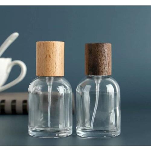 HIgh Quality 30ML/50ML Bayonet Polished Glass Spray Perfume Bottle with Wooden Cap