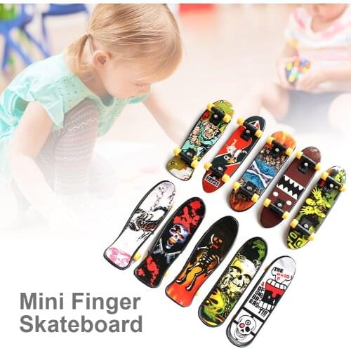 Childrens Finger Toys Plastic Mini Skate Finger Skateboard Fingerboard Movement Finger Board Alloy Skate Boarding Toys
