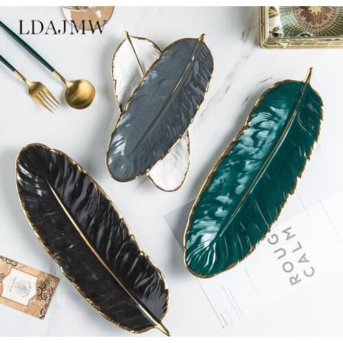 Nordic Creative Feather Fruit Dessert Plate Banana Leaf Ceramic Plate Home Decoration Snack Jewelry Storage Tray Organizer