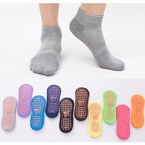 1 Pair Adult Polyester Cotton Anti Skid Socks Trampoline Socks Adult Comfortable Wear PVC Rubber Points Non Slip Sports Socks