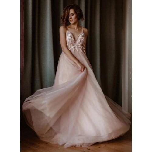 Fashion Sexy V Neck Spaghetti Strap A Line Long Prom Dresses 2019 Backless Floor Length Appliques Prom Dress HFY122801