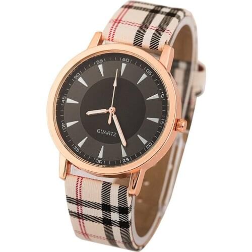 New Fashion Plaid Band Crystal White Black Face Vintage Women Watch Retro golden wristwatch girl gift Reloj Para Dama A340