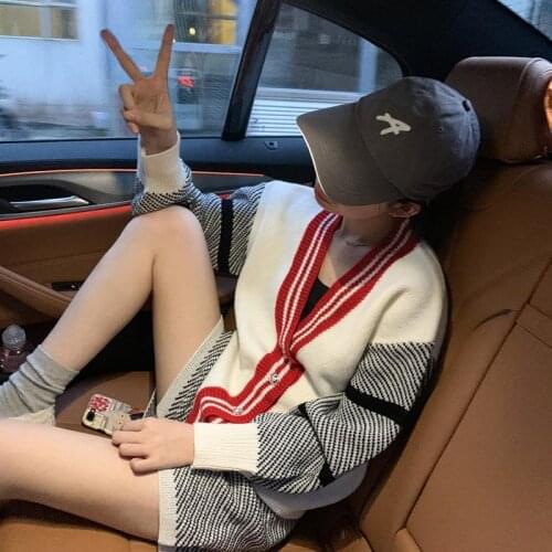 The New Autumn and Winter Small Dress Wears with A High Temperament Knitted Two-piece Suit Womens Two-piece Skirt Pants