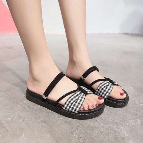 Shoes woman Fashion Casual Summer Solid Color Flat With Thick bottom Outdoor Beach Slippers shoes woman sandals 2020