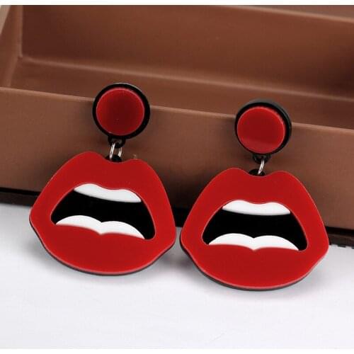 European and American exaggerated cute earrings creative acrylic hip hop funny lips earrings nightclub party gift