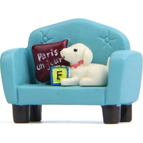 1pcs Zakka Puppy in Sofa Figure Toys Japanes Resin Kawai Dog Figure Toys Children Toy Ornaments Home Decor