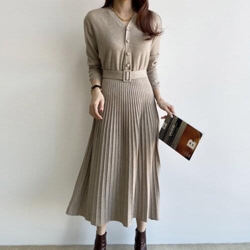 2020 new retro womens dress sexy long-sleeved v-neck belt all-match knitted bottoming dress women