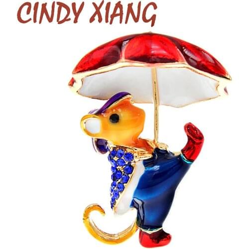 CINDY XIANG New Arrival Cute Holding Umbrella Mouse Brooch Cute Animal Pin Funny Creative Jewelry Rhinestone Material 2 Colors