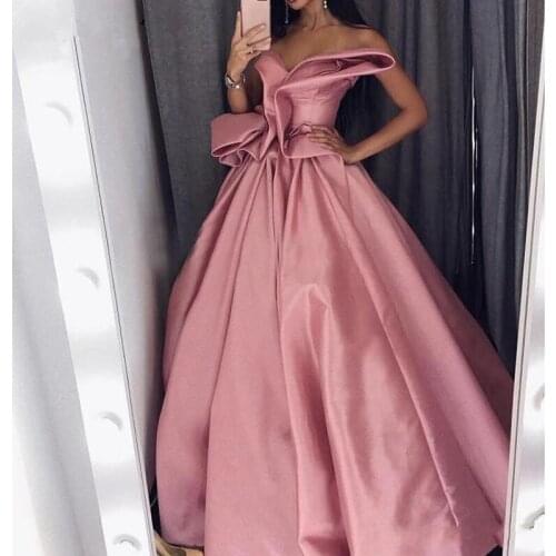 Fashion Long Prom Dresses 2020 Strapless Draped Ruffles Satin Formal Dress Arabic Evening Party Gowns Red Carpet Dress Custom