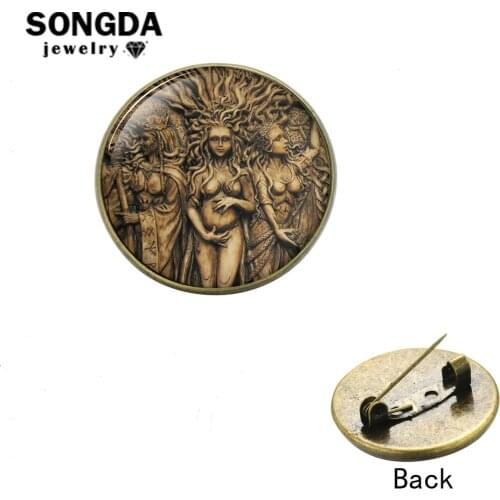 SONGDA Vintage Triple Moon Goddess Brooch Pagan Amulet Wicca Statue of Goddess Lapel Pins Badges Denim Jackets Shirt Pin Buckle