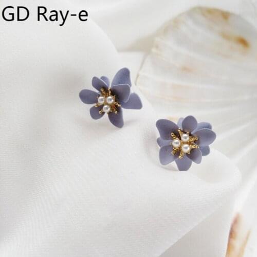 Summer Sweet Flower Stud Earrings Pearl Ear Clips for Women 1714