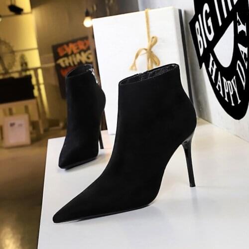 2020 Winter Women Sexy 9.5cm Stiletto High Heels Flock Ankle Boots Lady Warm Fur Vintage Tacones Heels Suede Boots Party Shoes