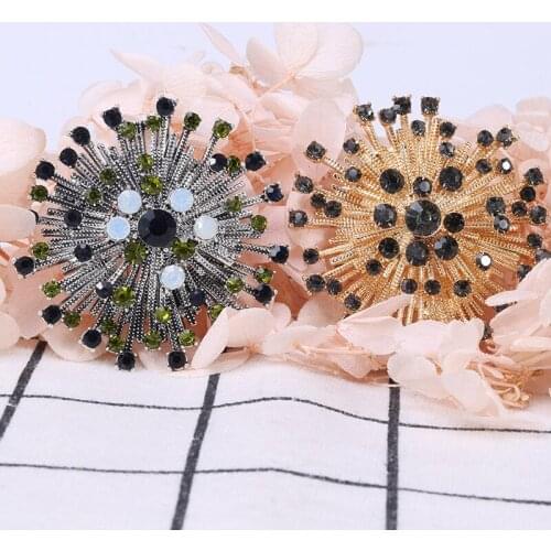 2 Colors Choose Rhinestone Vintage Flower Brooches For Women Coat Elegant Brooch High Quality Jewelry Autumn Pins