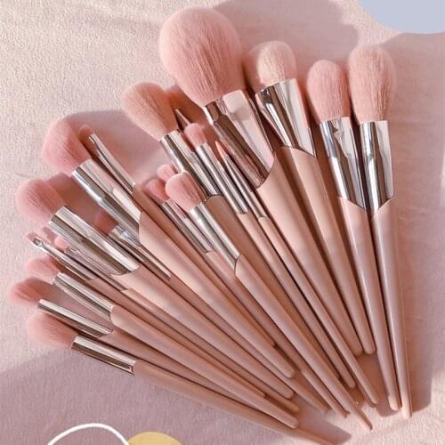 New 25Pcs Pro Makeup Brushes Pink Beauty Make Up Tool Set Foundation Concealer Blush Contour Highlight Make Up Brush