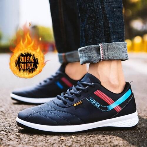 Winter Mens Shoe Leather Upper Sport Casual Shoe Men Fashion Heat Preservation Adds Korean Edition Board Shoes with Velvet