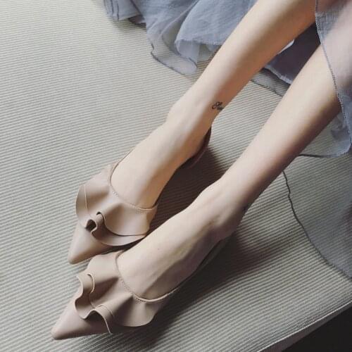 2018 Spring New Korean Womens Shoes Sweet Wind Lady Pointed Comfortable Flat Shoes Flat With Wild Shallow Mouth Shoes