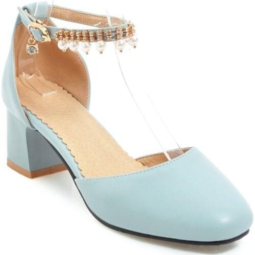 The new spring and summer 2018 thick with word with square buckle in baotou size code 33-45 female sandals, 1838