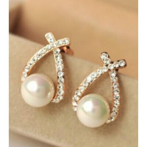 Fashion jewelry elegant luxury wild temperament cross pearl earrings bohemian crystal statement earrings ladies wedding earrings