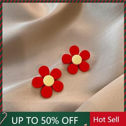 2021 New Sweet Red Flower Earrings for Women Girls Red Color Floral Lovely Small Stud Earrings Korean Japan Female Jewellery