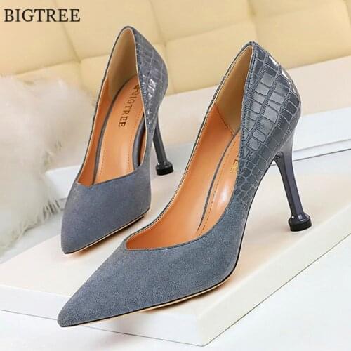 Sexy Snake Pattern Party Shoes for Women Fashion High Heels Shoes 2021 Spring Solid Flock Pointed Toe Leather Woman Pumps Office