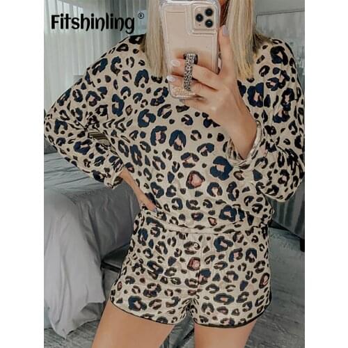 Женские туристические шорты FITSHINLING China At AliExpress