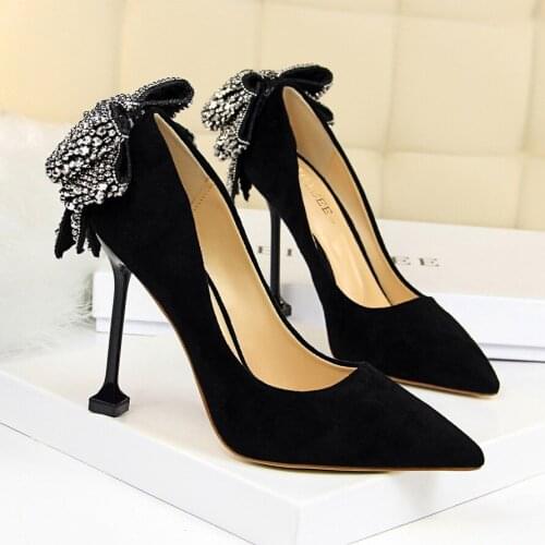 2018 New high heels women pumps 9.5CM thin heel Suede Nightclub Rear Rhinestone Bow tie Pointed Toe sexy prom wedding shoes