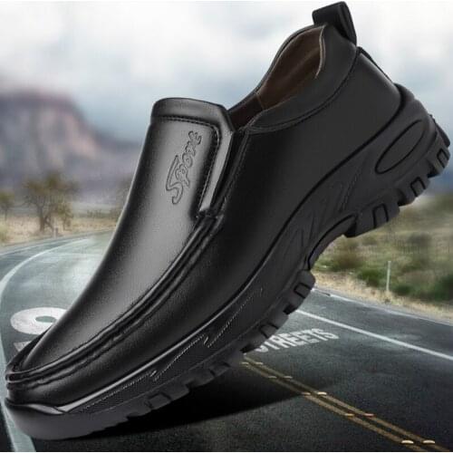 Mens Genuine Leather Shoes 38-48 Head Leather Soft Anti-slip Rubber Loafers Shoes Man Casual Real Leather Shoes