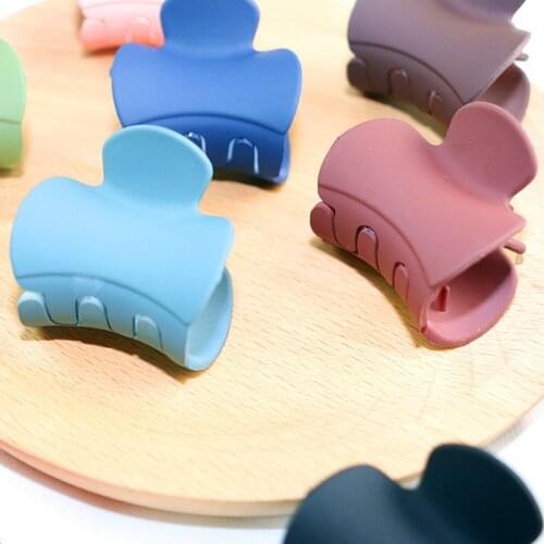 New Small Scrub Acrylic Crabs Hair Claw Women Korean Crab Clamp Hair Clips for Women Girls Kids Barrettes Hair Accessories