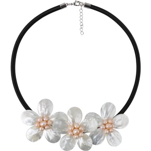 White Sea Shell Floral Necklace Pendants For Women Flower Choker Necklace Handmade